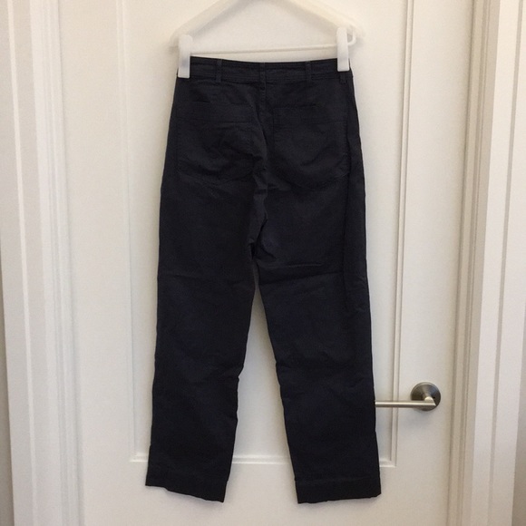 Everlane Lightweight Straight Leg Crop Pant - Picture 3 of 4